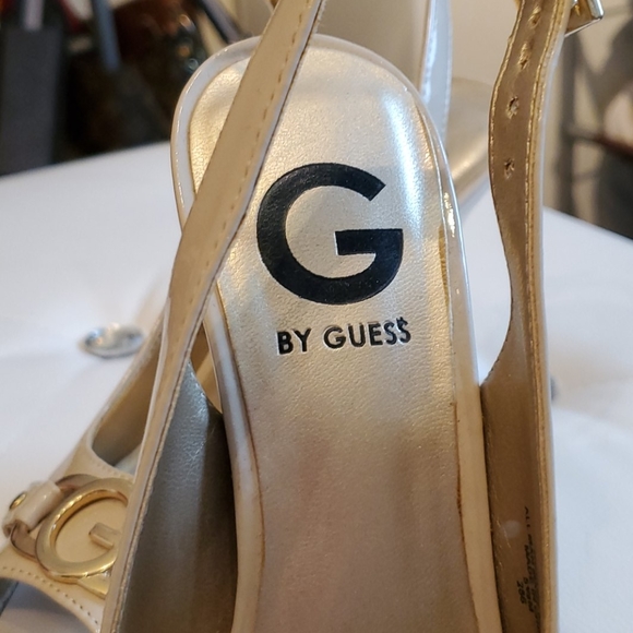 Shoes - Picture 2 of 3